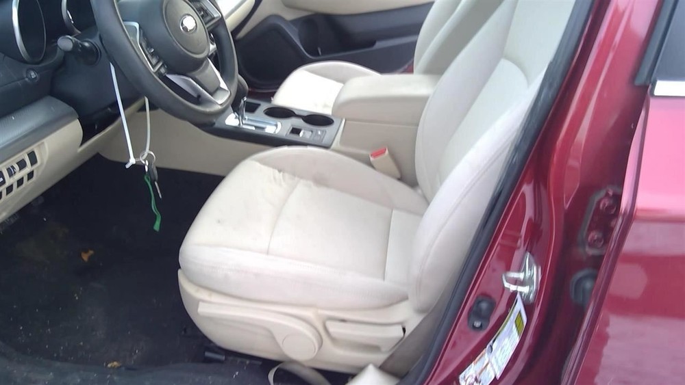 LEGACY 2018 Glove Box 2074503