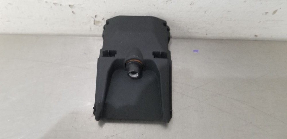 18 CADILLAC ESCALADE INTERIOR MIRROR MOUNTED FRONT CAMERA 84304790