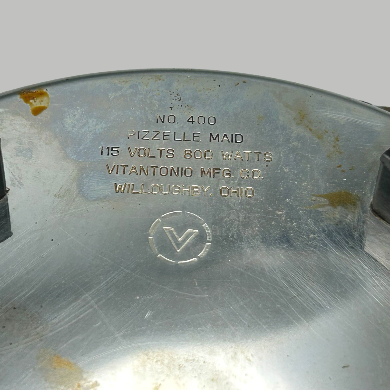 Vitantonio Pizzelle Maid Model 400 Automatic Pizzelle Maker Italian Cookie Used