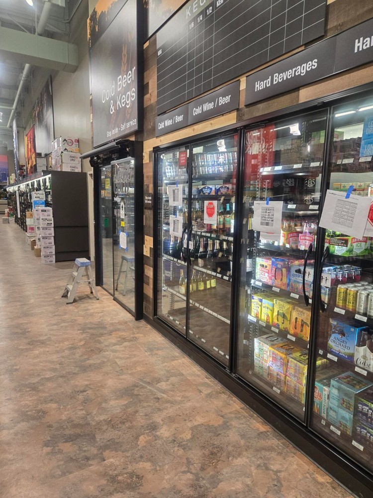 Anthony Vista C Doors/Frames -10 Door Display System (New)