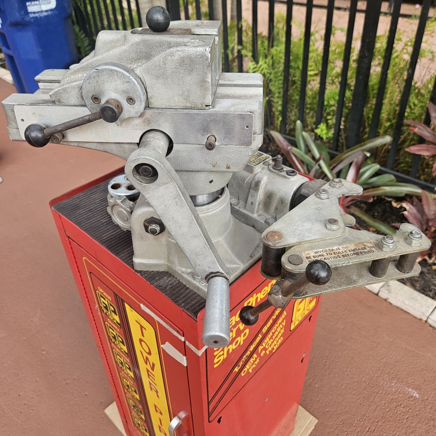 GP Tools GP3030 MacPherson Strut Spring Compressor Shop Machine W Adapters