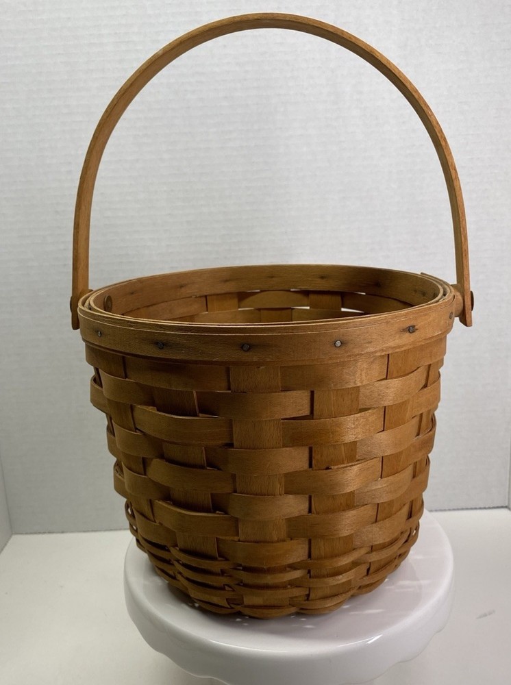 1994 LONGABERGER Classic Tall Medium Fruit Basket Swinging Handle