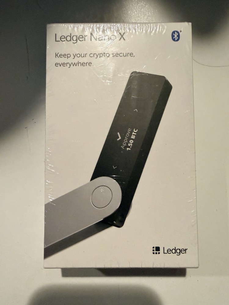 Ledger Nano X Cryptocurrency Bluetooth Hardware Wallet
