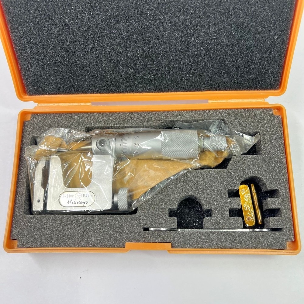 Mitutoyo ACM-25 Uni-Micrometer 117-101 Precision Tool W/ Attachments Unused