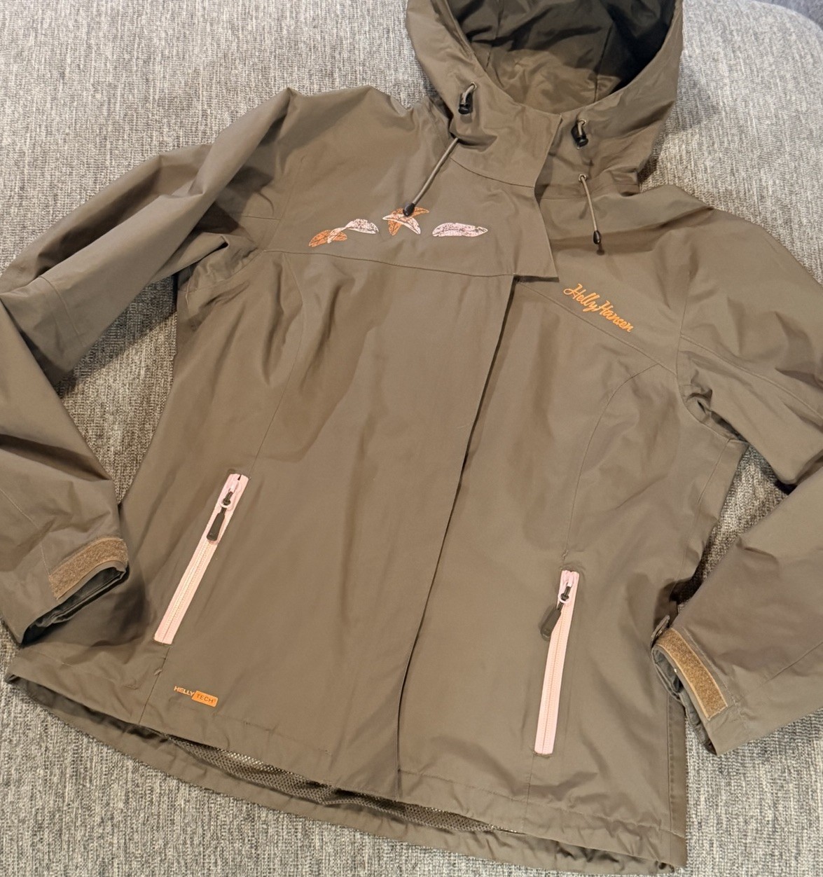 Helly Hansen Shell Rain Jacket Brown w/ Pink Feather Detail Youth Sz L Women’s S