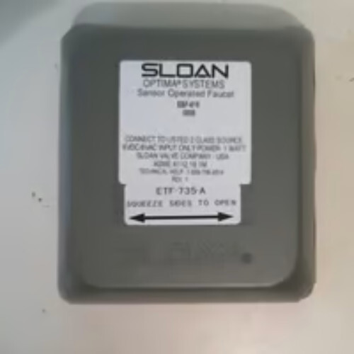 Sloan Automatic Touchless Sink Faucet with Battery (2x)
