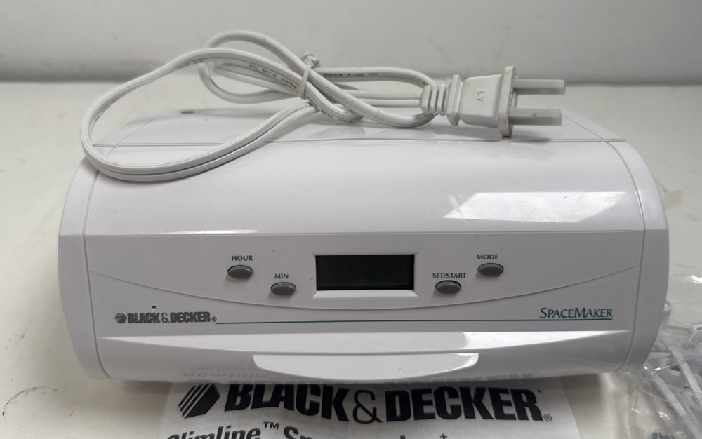 Black & Decker Slimline Spacemaker Can Opener Digital Clock Timer EC950 New