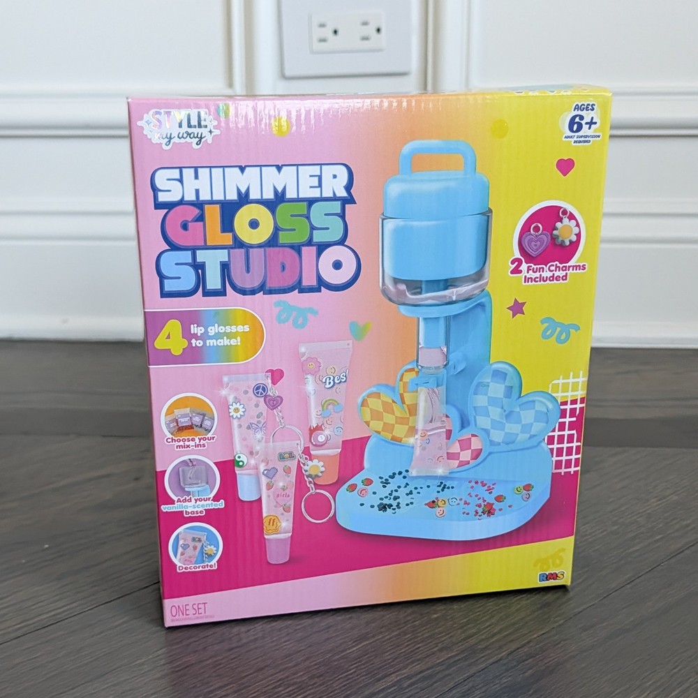 Style My Way Shimmer Lip Gloss Studio