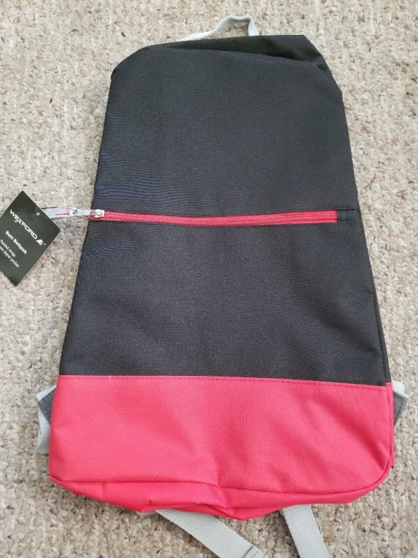 NWT Red and Black WEXFORD Basic Backpack Padded Straps