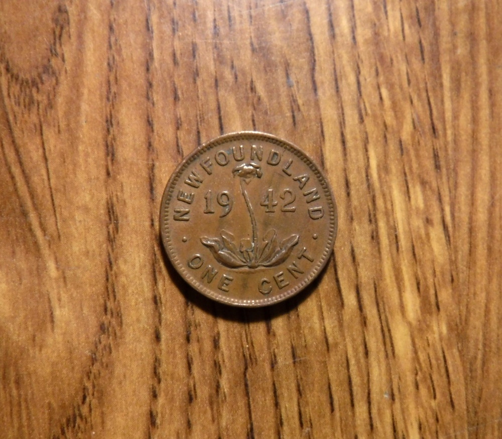 CANADA NEWFOUNDLAND SMALL CENT 1942 COIN (839)