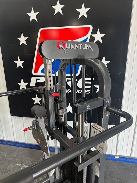 Quantum | Standing Multi-Hip