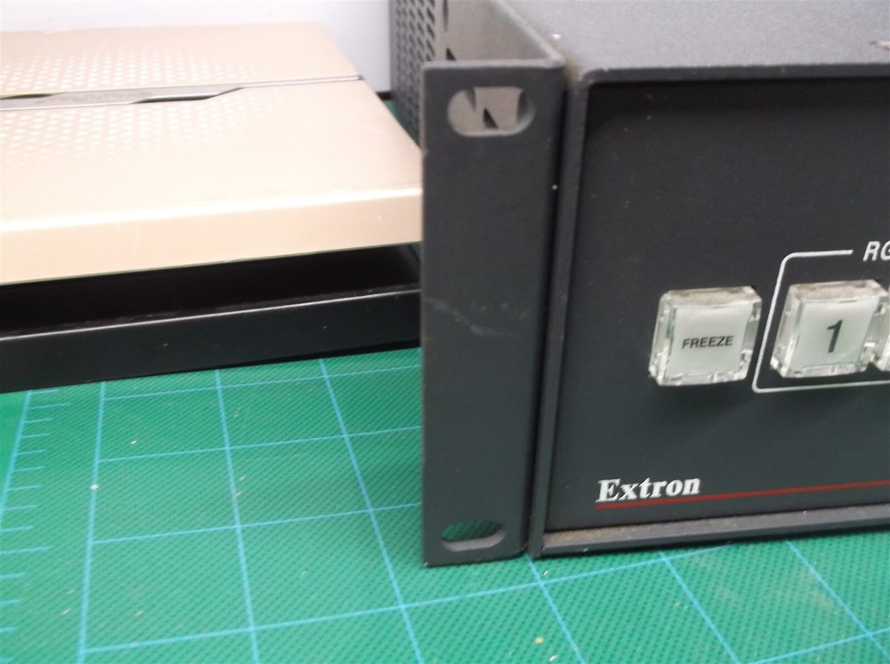 Extron MGP-462xi Multi-Graphic Processor loud fan bent connector missing button