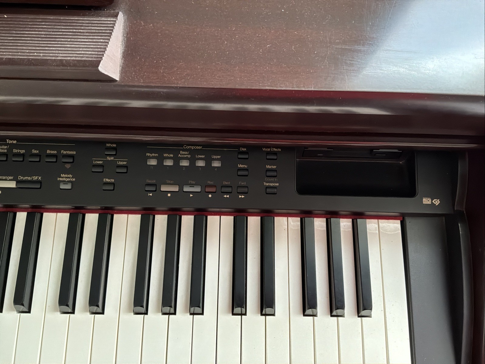 Roland KR-757 Piano Used Item with Free Shipping Details