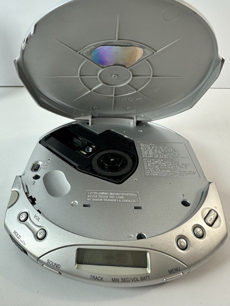 Sony D-E226CK Portable Walkman - Silver; Working