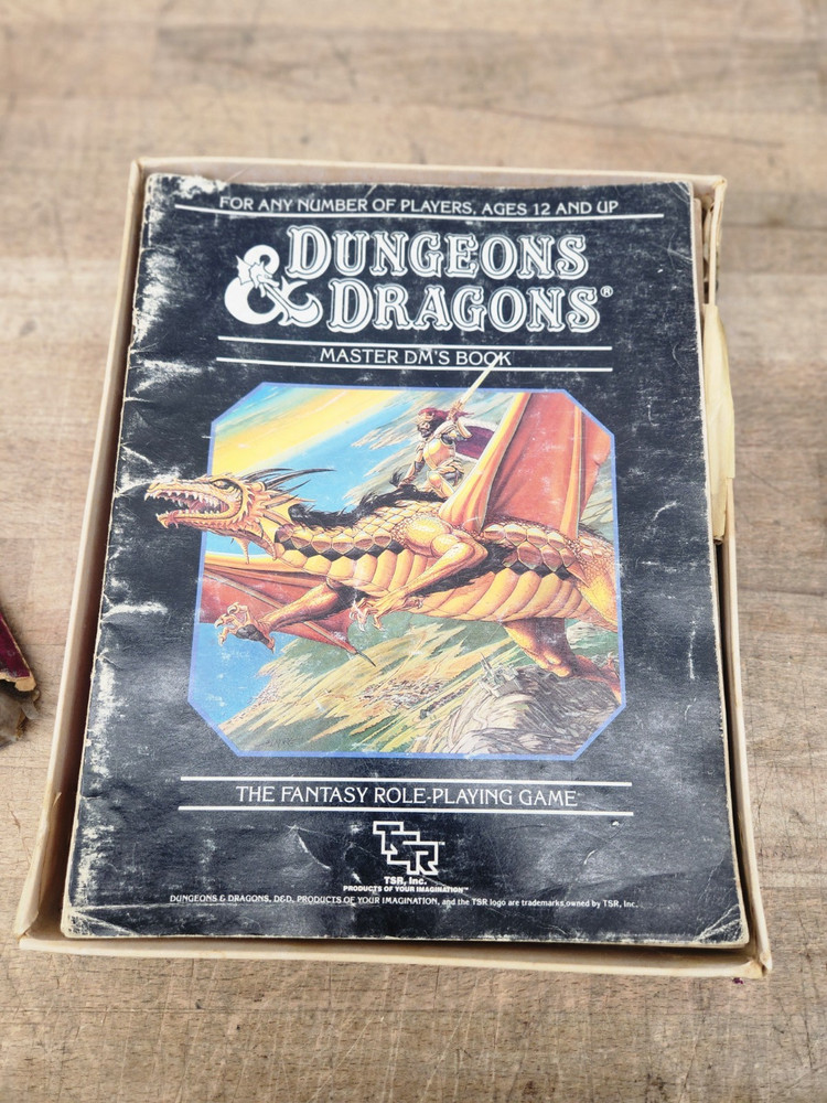 SR Dungeons & Dragons Fantasy Adventure Game 1 Basic Set #1011 1980