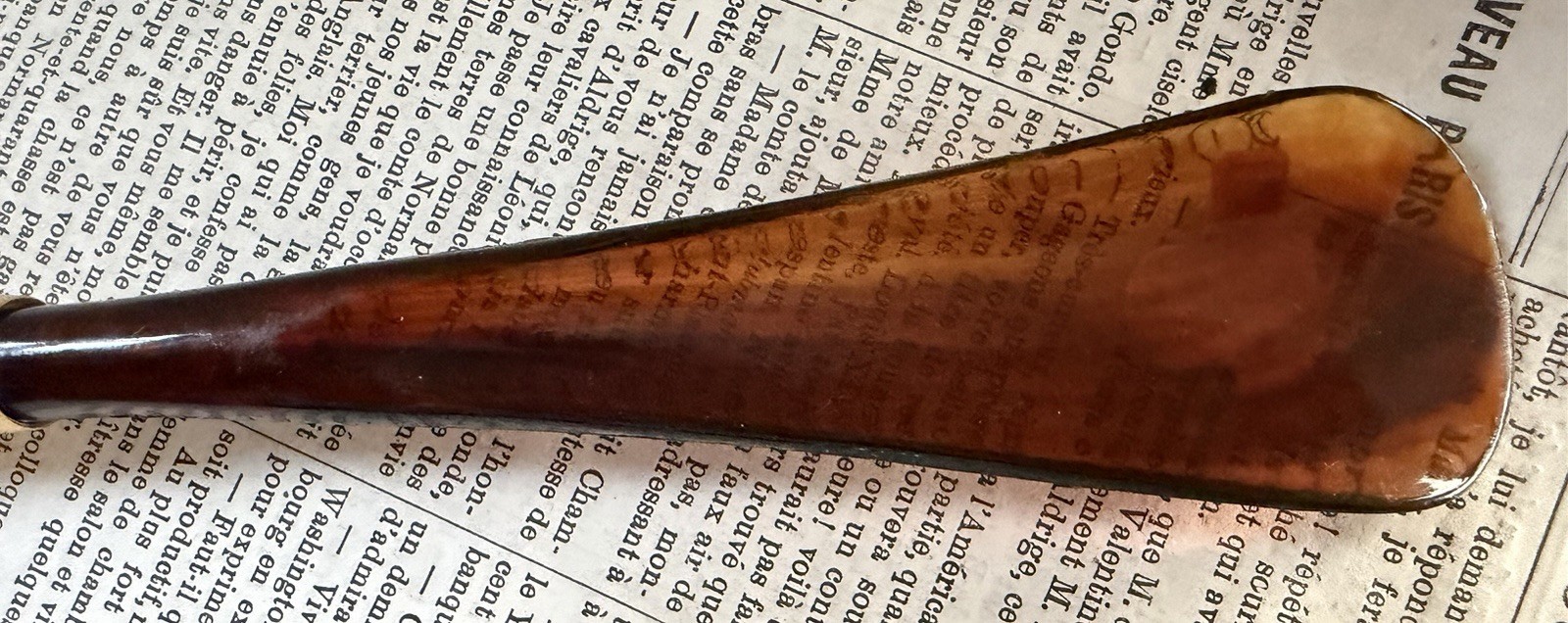 Concord Made in Italy Rabbit Head on Hardwood Shaft Shoe Horn