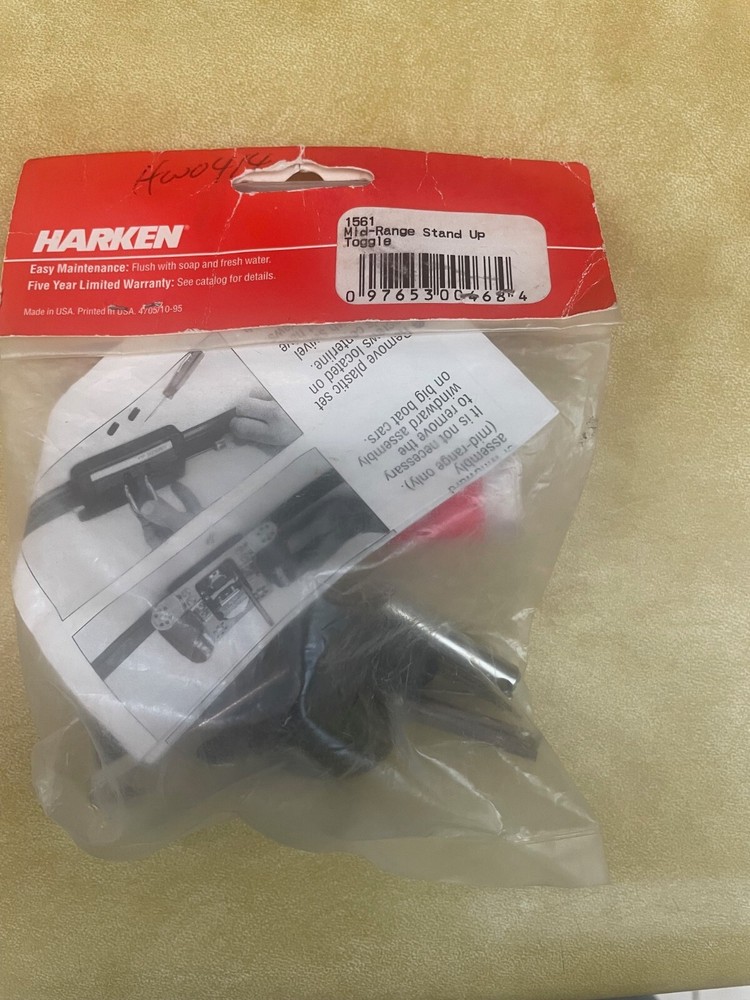 Harken 1561 Mid Range Stand Up Toggle