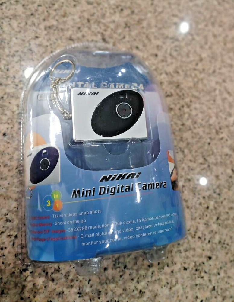 Nikai Mini Digital Camera 3 in 1& Keychain 640 x 480 Pixels