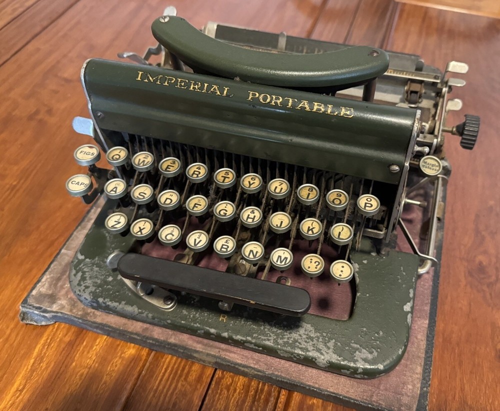 Rare ANTIQUE Imperial Model D Typewriter