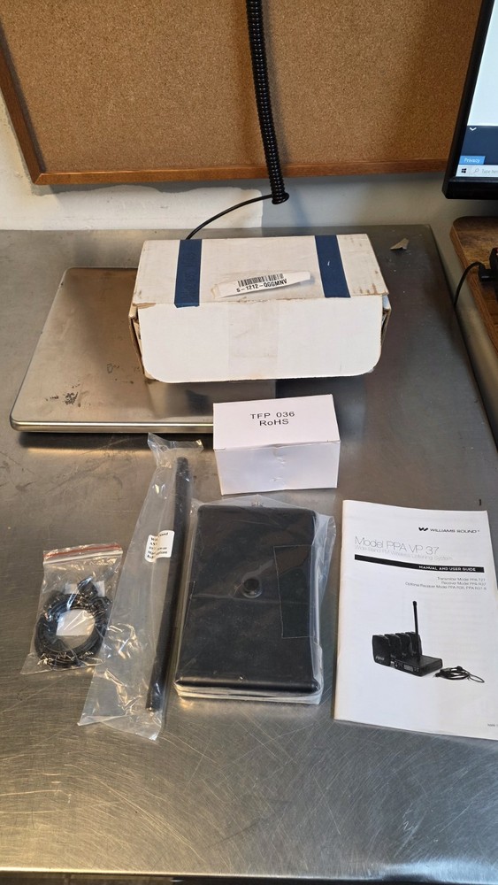 Williams Sound PPA T27 Personal PA Compact FM Transmitter, Black