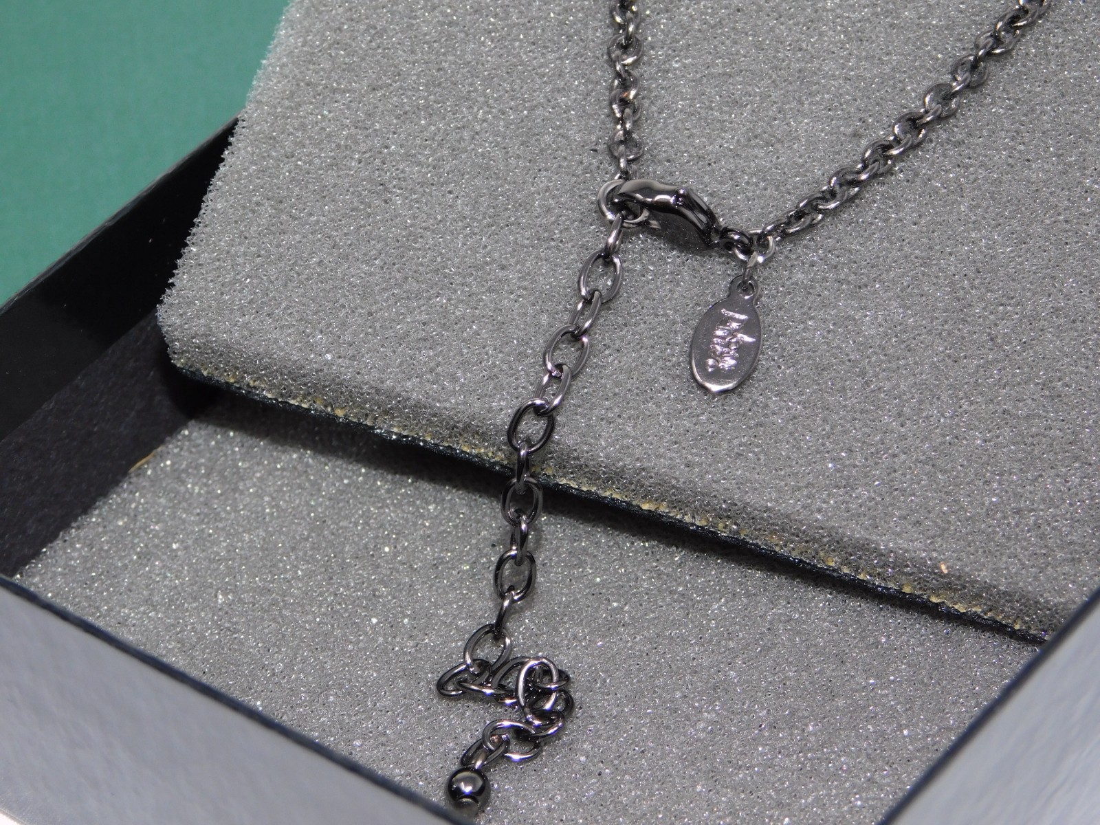 Vintage JOAN RIVERS Gunmetal & Clear Rhinestone Disc Y-Drop Necklace New in Box