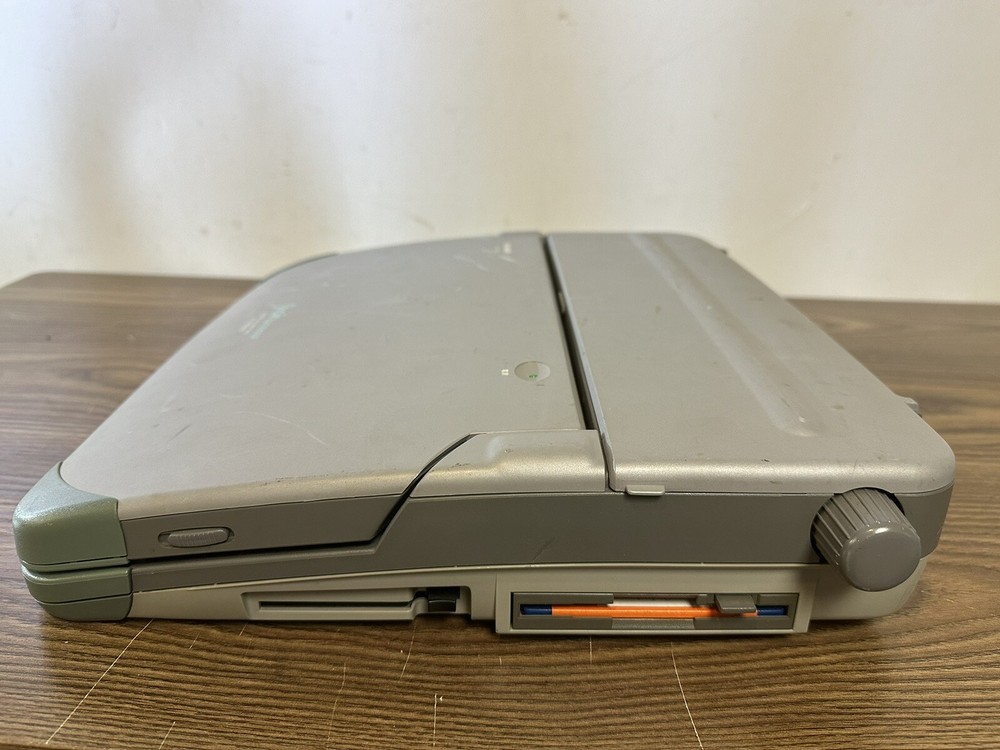 VINTAGE SHARP WD-Y300 SHOIN PROCESSOR POWERS ON