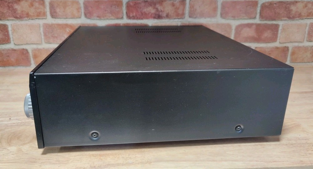 Outlaw Model 950 Preamp/Processor READ