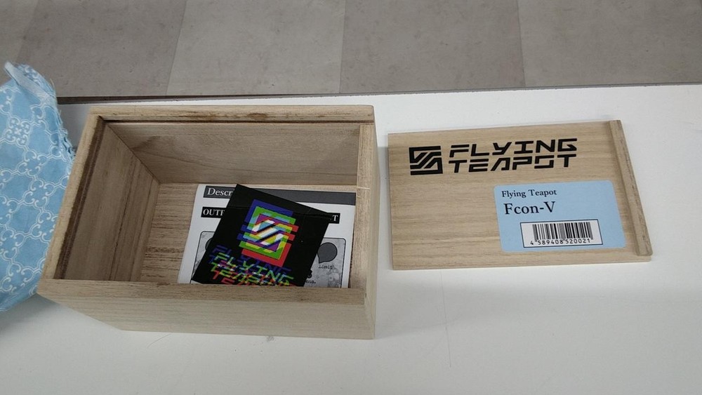 FLYING TEAPOT Model FCON-V