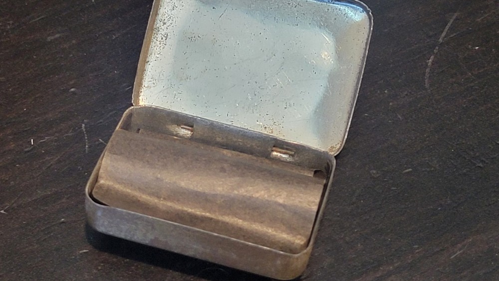 Companion British Gramophone phonograph needle Tin - Empty