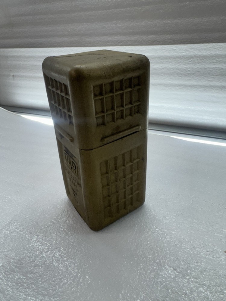 Vintage VARI Reflector W/case