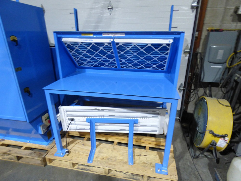 DENRAY BACKDRAFT TABLE 3HP UNUSED