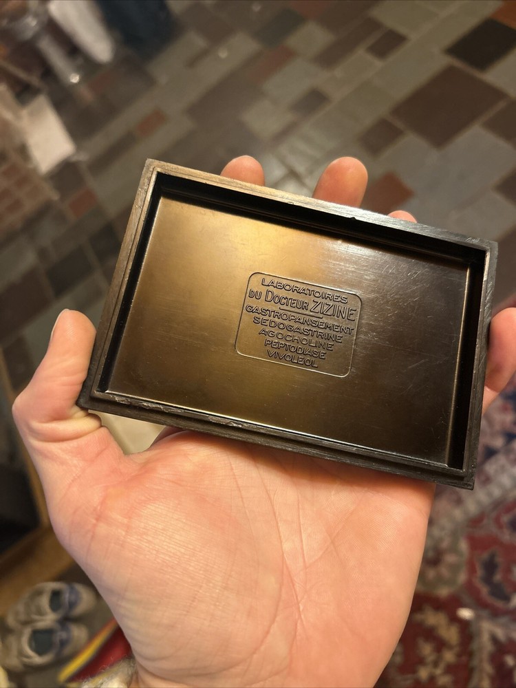 Vintage Art Deco Bakelite Cigarette Box