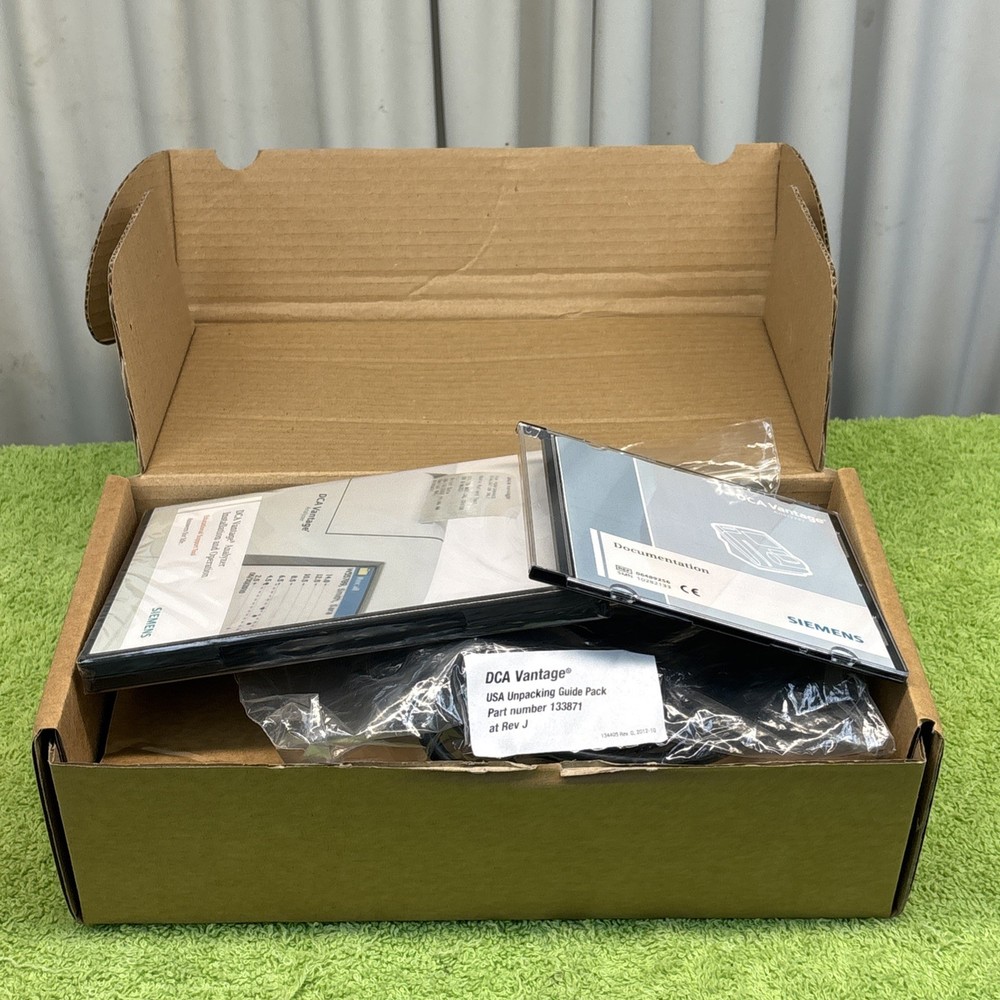 Siemens DCA Vantage Analyzer & accessories