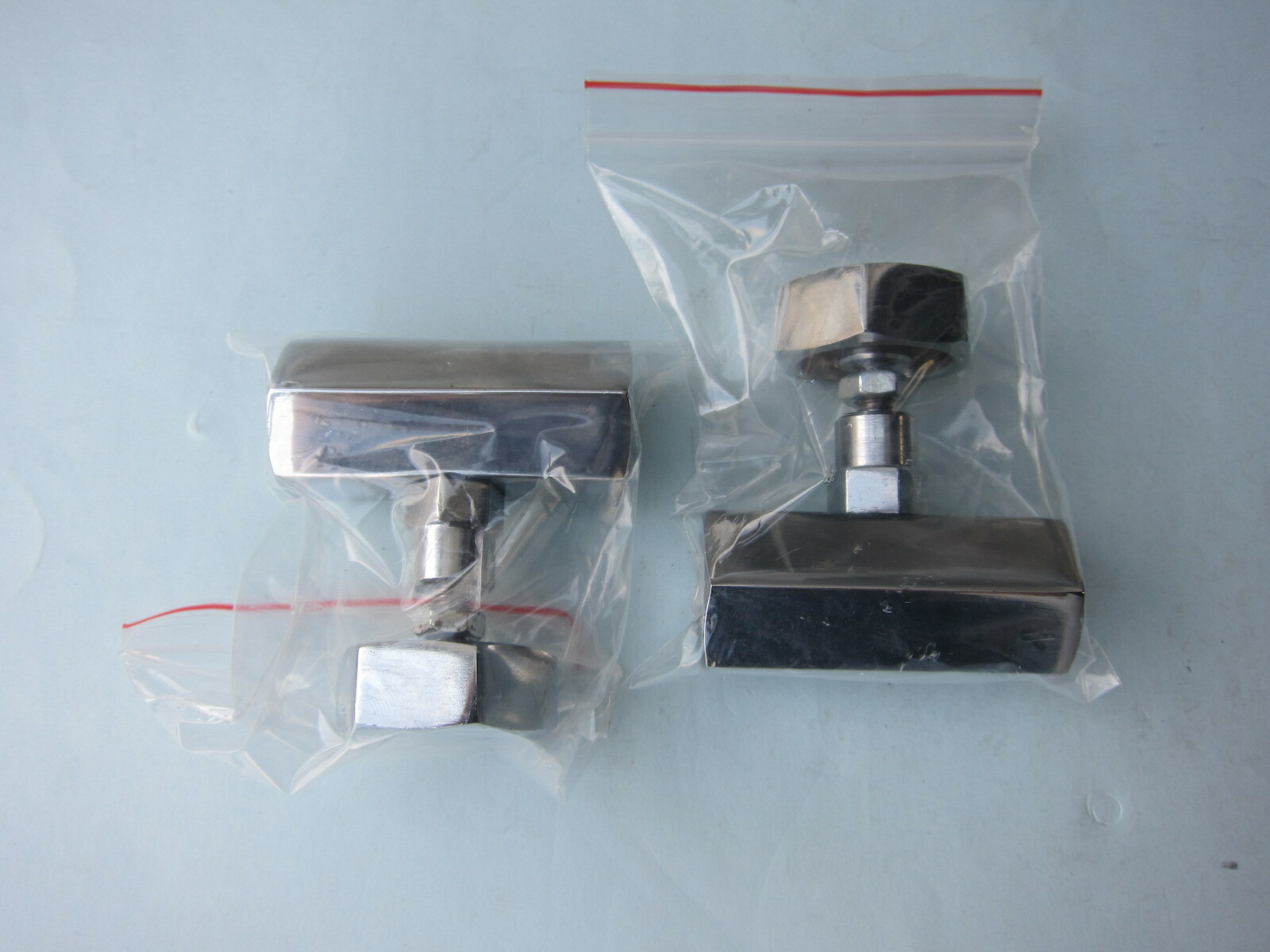 Lowrider Hydraulics 3/8" female to female slow down, 2 pieces, chrome