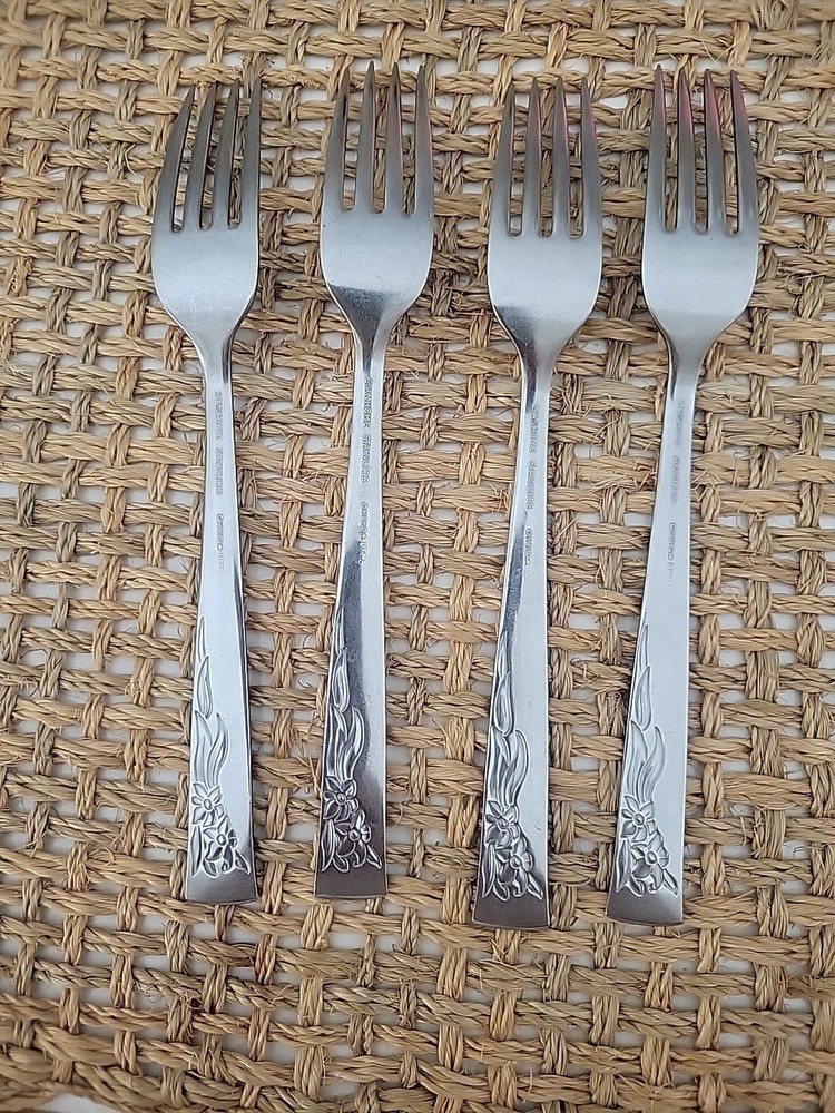 4 Oneida COBBLESTONE Stainless Dinner Forks