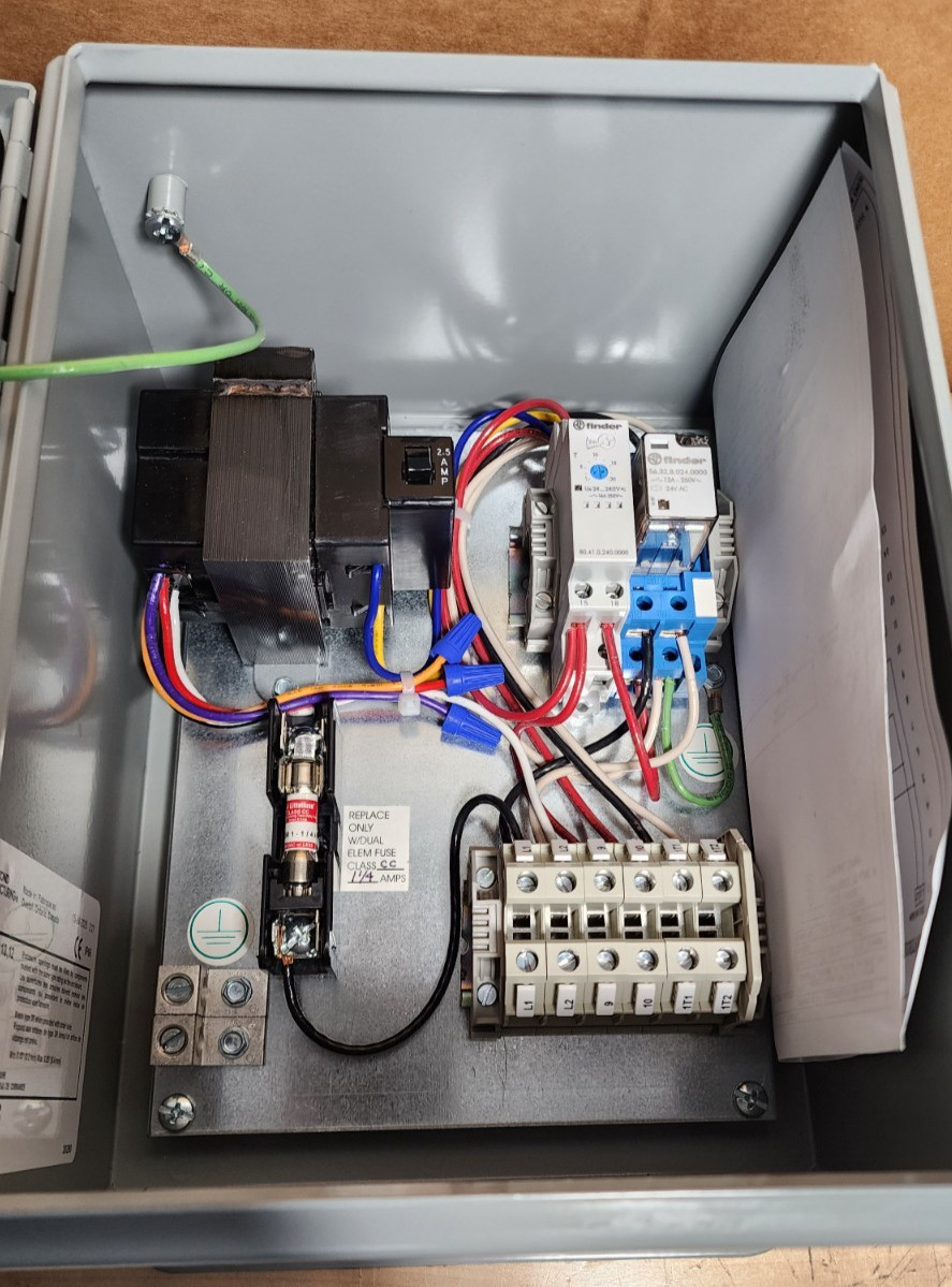 Berner International Enclosed Industrial Control Panel SLC07-1072AA-BK *PI