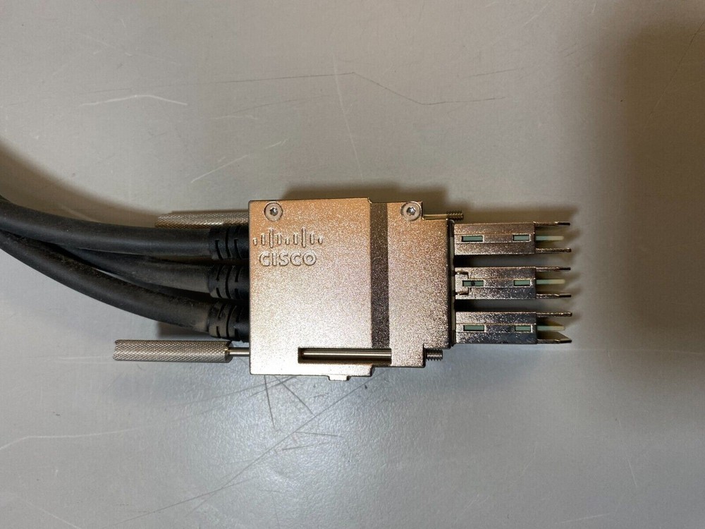 Cisco STACK-T1-50CM StackWise-480 50cm stacking cable for 3850 series