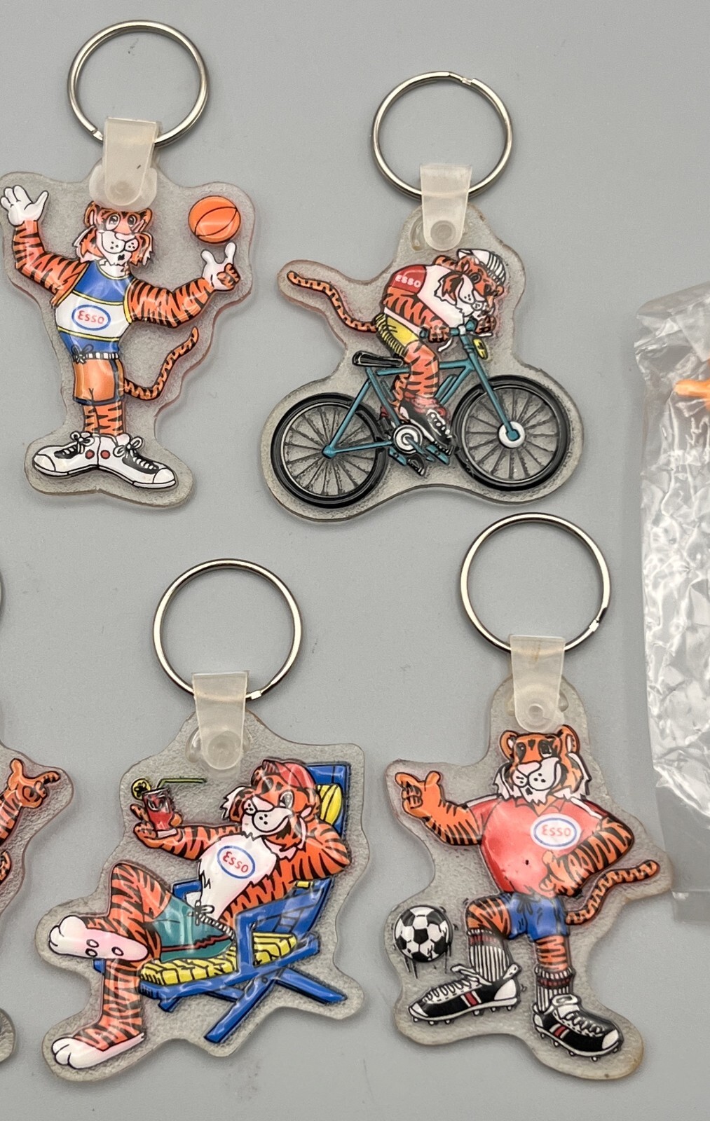 ESSO OIL & GAS PROMO TIGER KEYCHAIN KEYRING LOT of 8 - 2.5" & 3.5" TALL 1980's