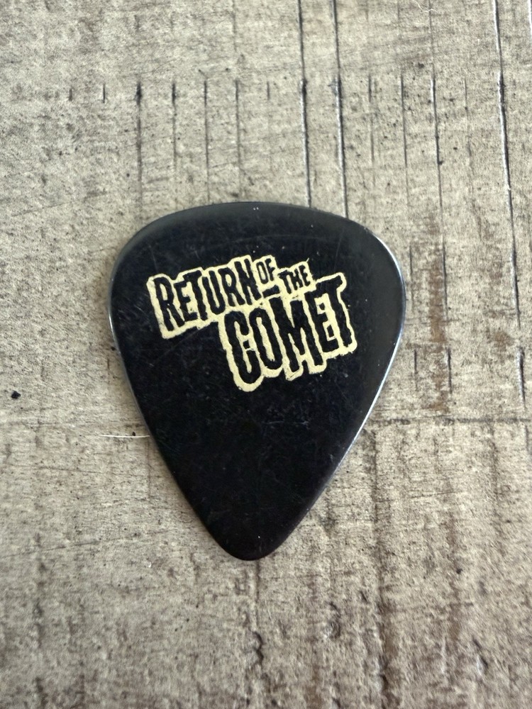 Kiss Ear Plug Case And 2 Guitar Picks