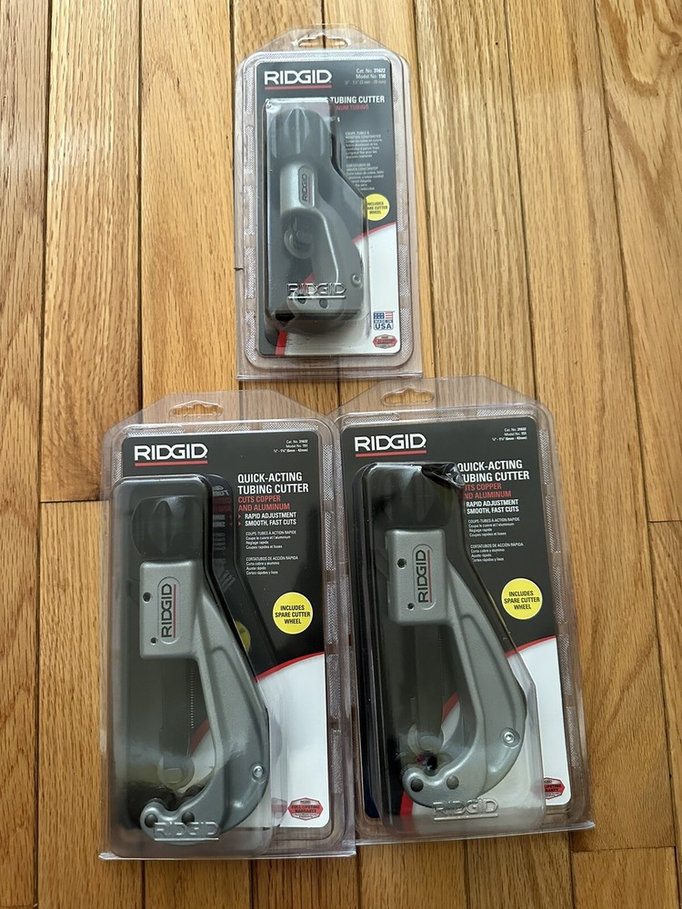 2 RIDGID QUICK ACTING TUBE  CUTTER 31632 & 1 CONSTANT SWING CUTTER 31622