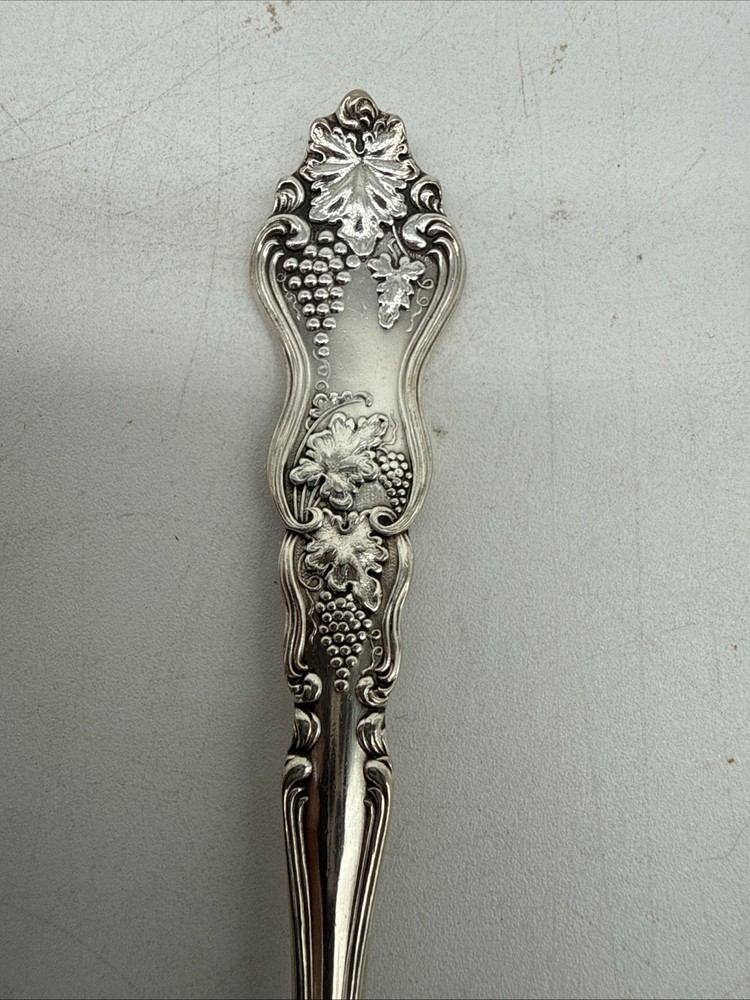 Roger & Bros Grape Pattern Triple Plate Flatware 6" Ornate Bowl Grapefruit Spoon