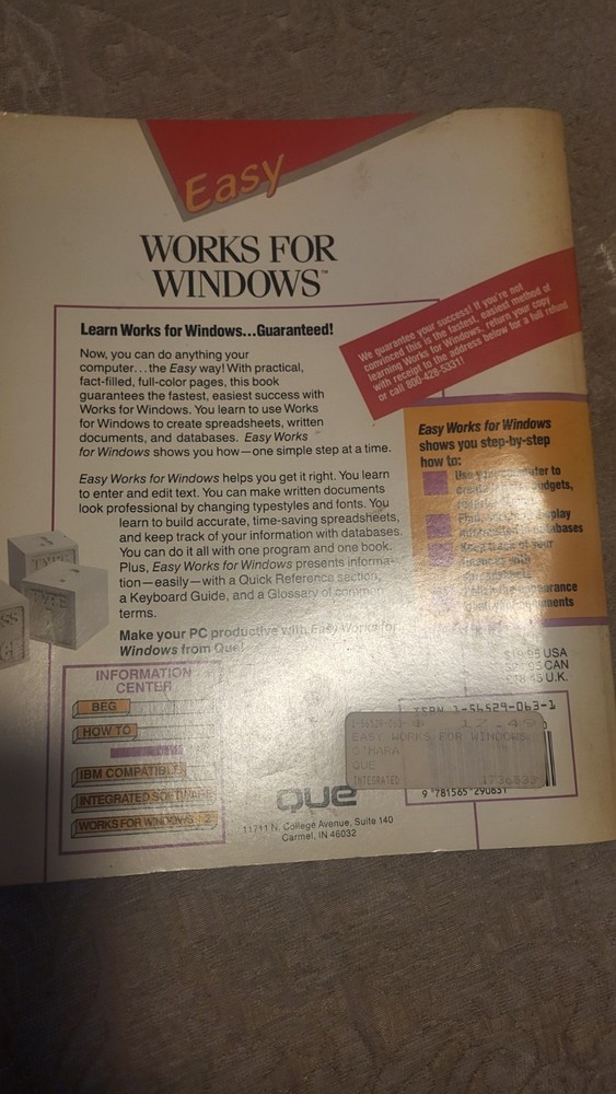 QUE Easy windows in full color paper manual