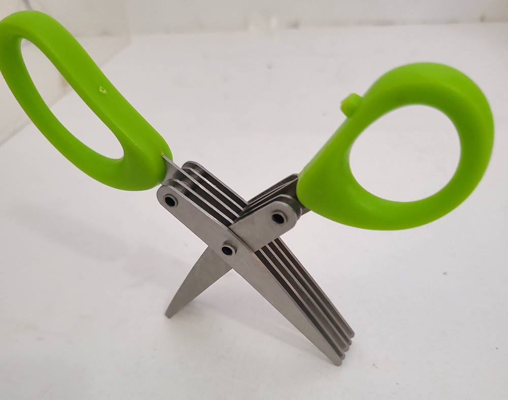 Stainless Steel Kitchen Scissors Vegetable & Herb Chopper Multifunction Cutter