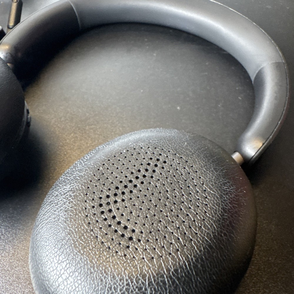 Jabra Evolve2 65 Wireless Headset W/ Desk stand