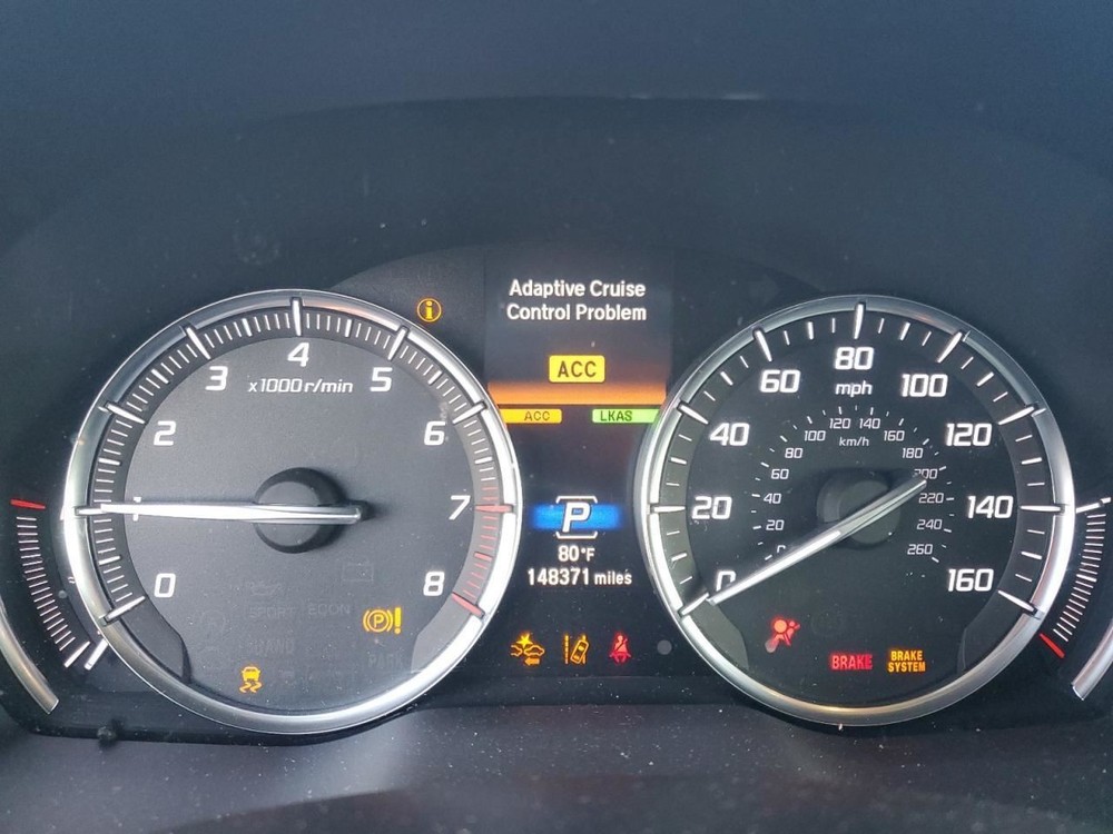MDX 2017 Glove Box 4973954