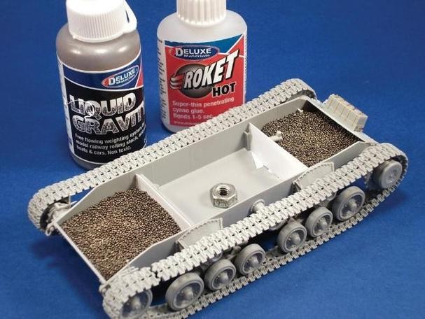 Deluxe Materials Liquid Gravity 240g BD38