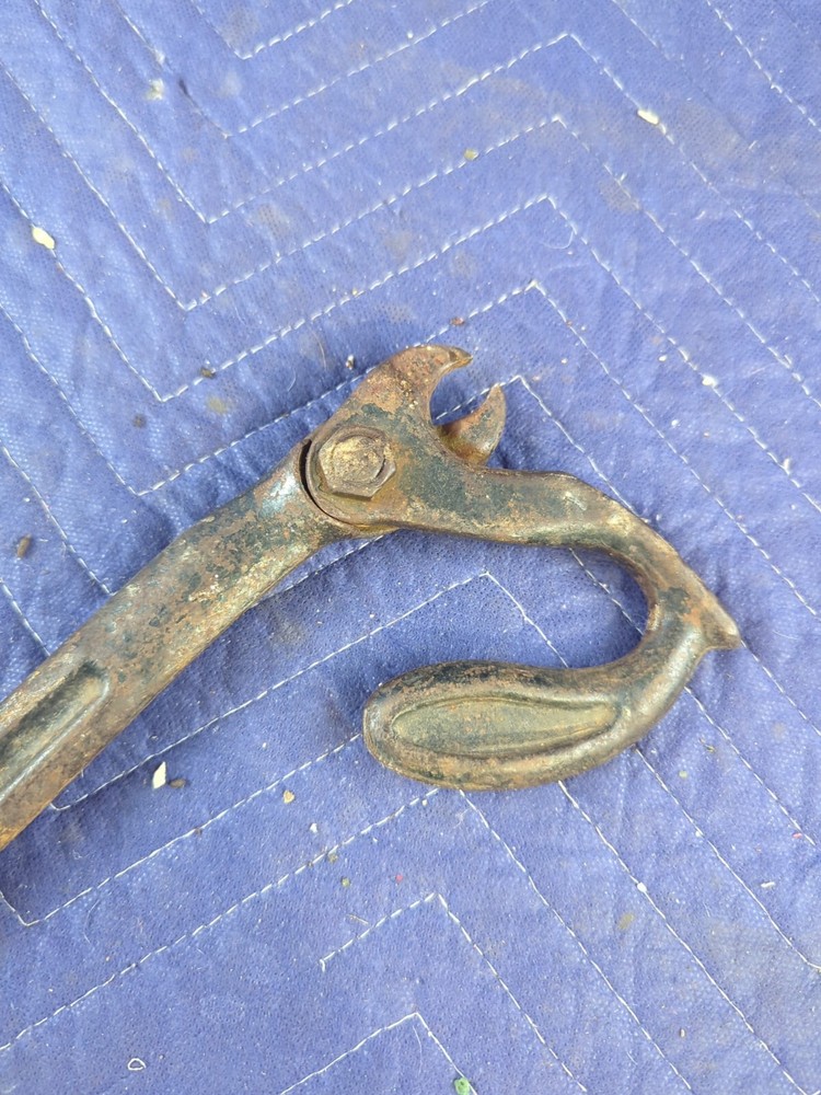 Union Hardware Cyclops Vintage Construction Nail Puller Demolition Tool Staples