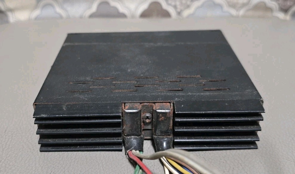 Pyramid Phase III SE403 VL-LED Integrated 200W Amplifier Equalizer Booster