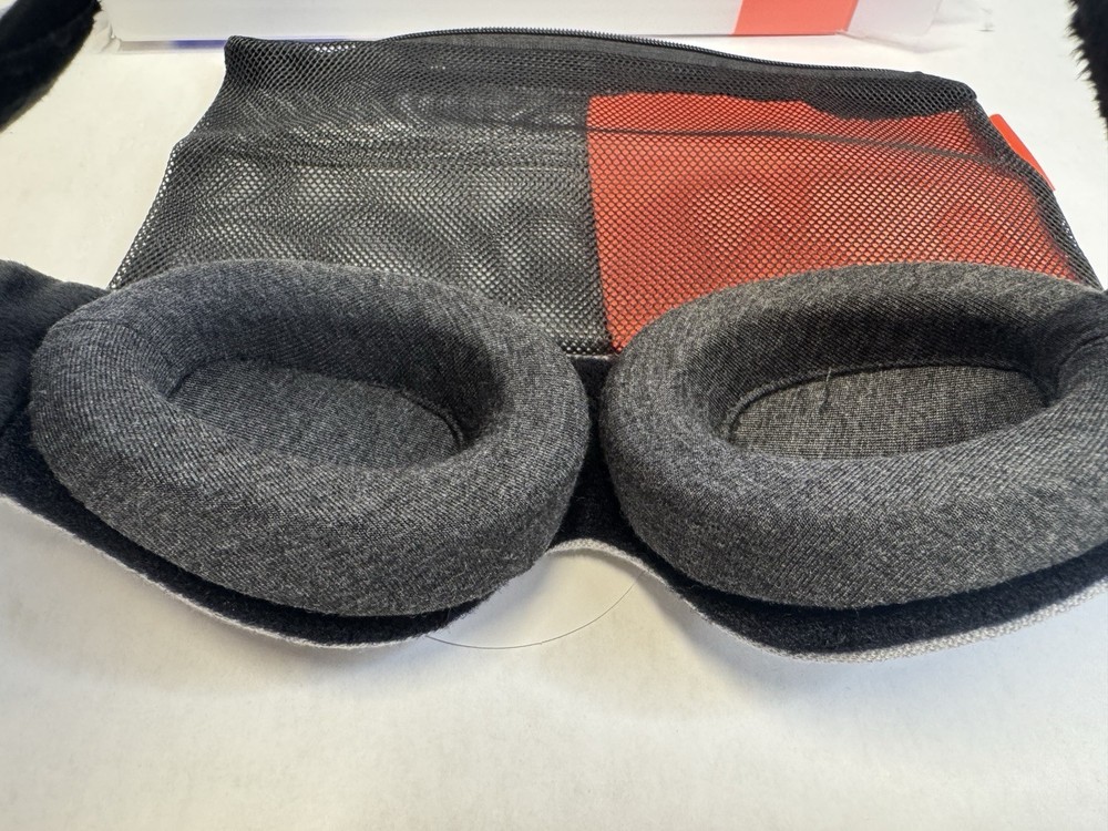 Manta Sleep Mask Light Blocking Eye Cups Gray Adjustable Soft