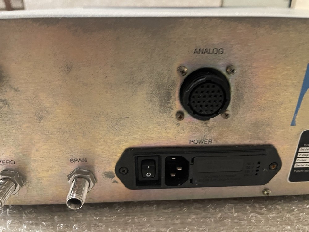 California Analytical NOX Analyzer 400-HCLD - As Is - Untested